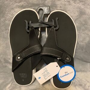 Time and Tru Women's Flat Comfort Flip Flops